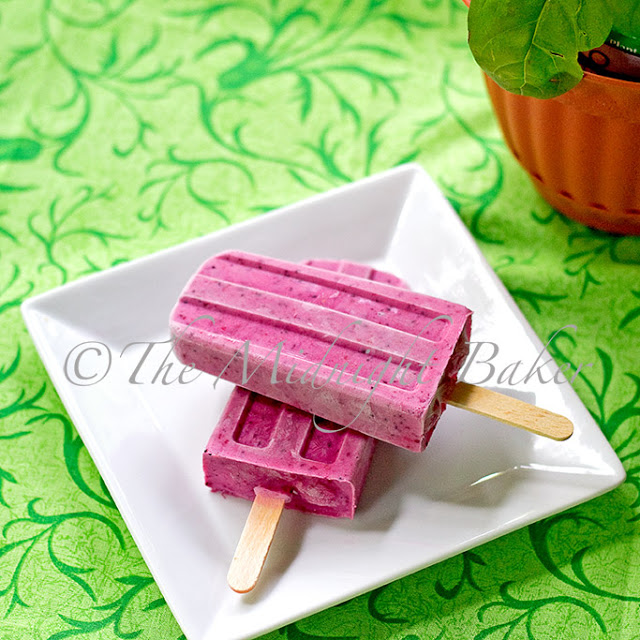 Mixed Berry Smoothie Pops