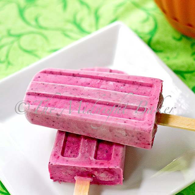 Mixed Berry Smoothie Pops