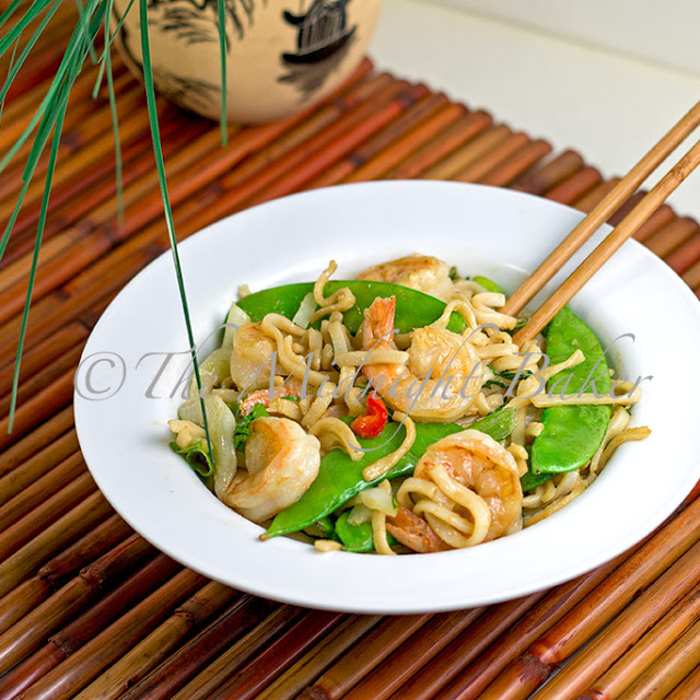 Peanut Rice Noodles with Shrimp
