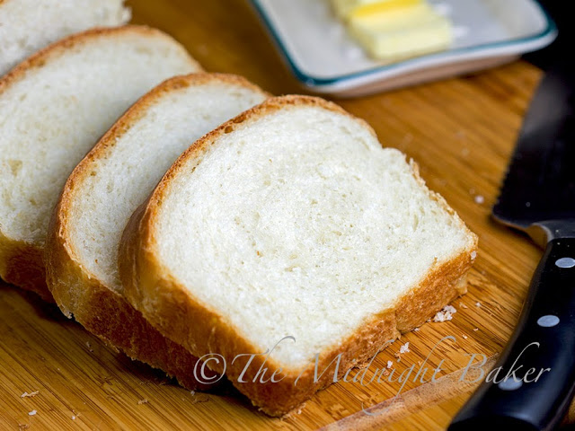 Amish White Bread #KingsHawaiianRolls #yeastBreads #WhiteBread