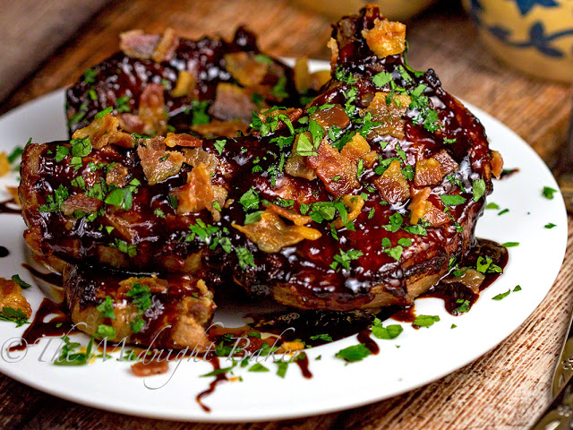 Bourbon Glazed Pork Chops | bakeatmidnite.com | #pork #bourbon #bacon