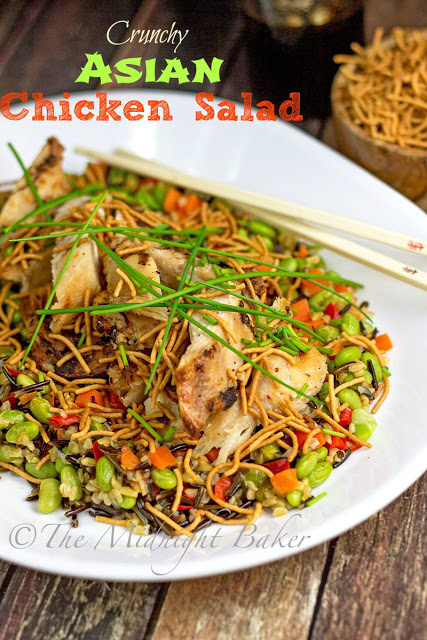 Crunchy Asian Chicken Salad | bakeatmidnite.com | #chicken #healthy #FastFreshFilling #PMedia #ad