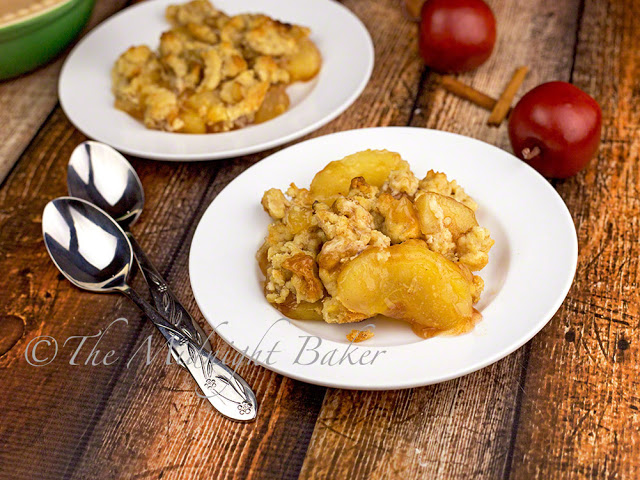 20-Minute Apple Crumble | bakeatmidnite.com | #desserts #apple #recipe