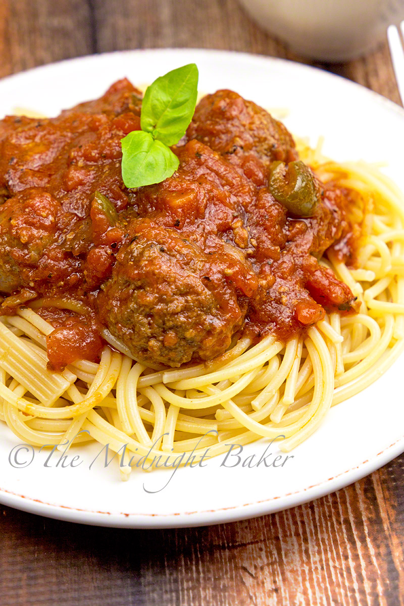 Slow Cooker Chunky Meat Lover's Spaghetti Sauce - The Midnight Baker