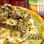 Sirloin steak in a creamy mushroom sauce to die for and all in one skillet.