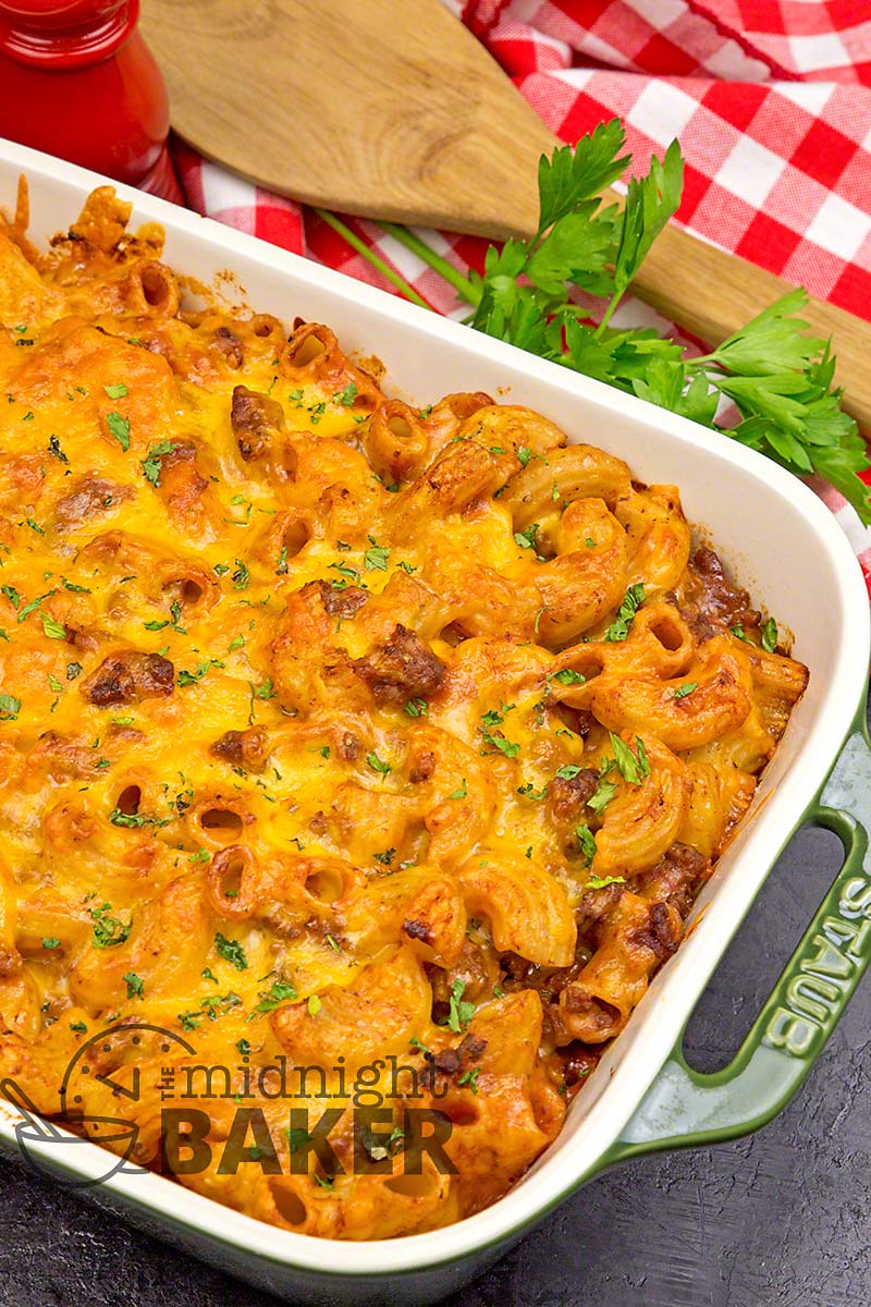 Great taste from budget ingredients. This hamburger casserole is sure to please.